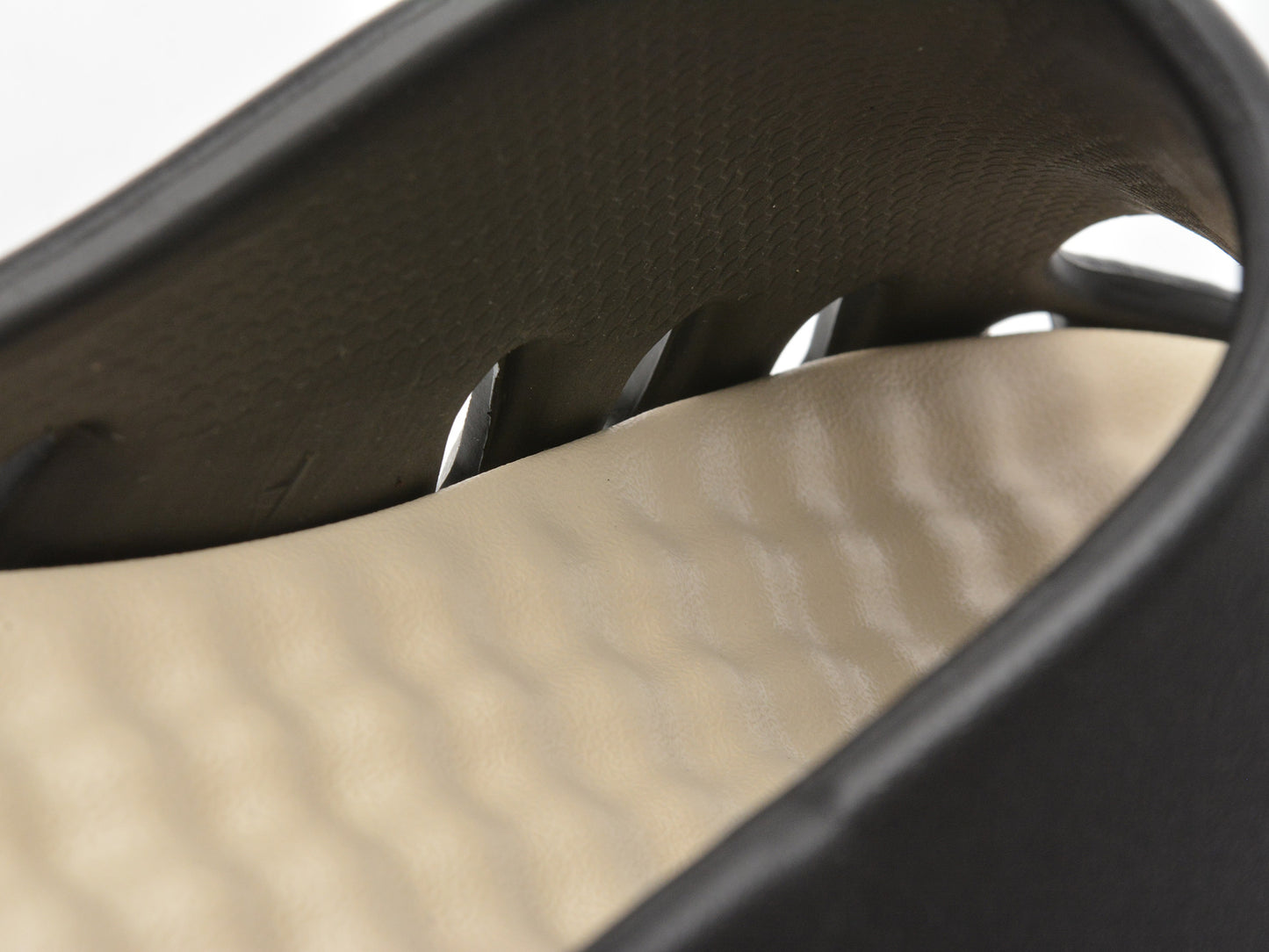 Papuci gryxo negri, V6, din pvc
